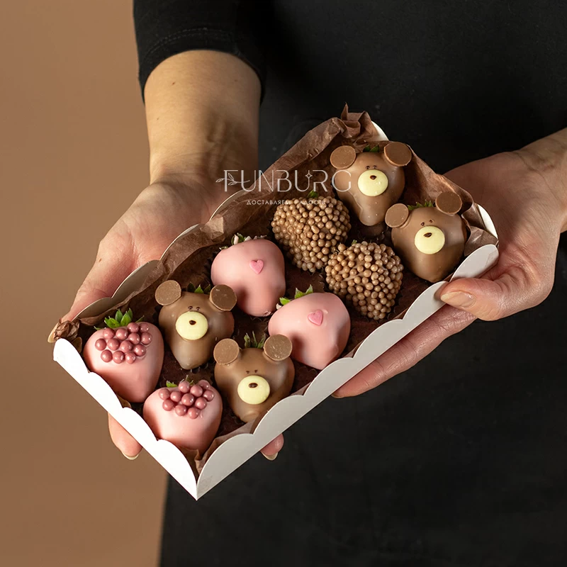 Набор клубники в шоколаде «Мишки» S (в розовом)