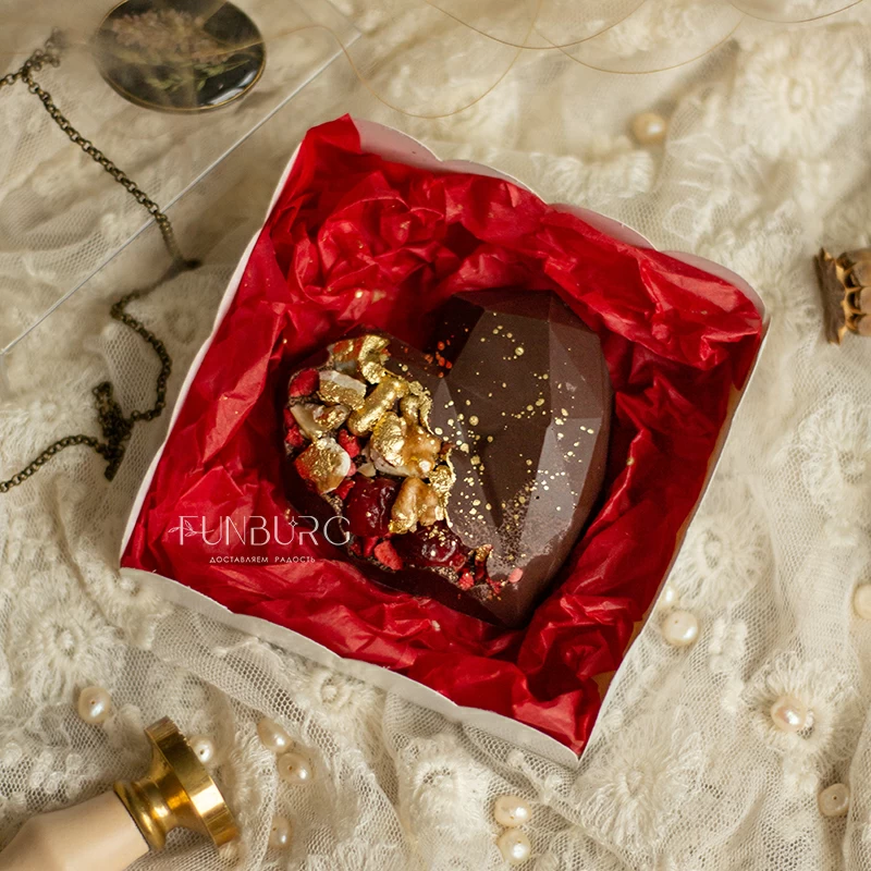 Сердце из бельгийского шоколада (горький шоколад)