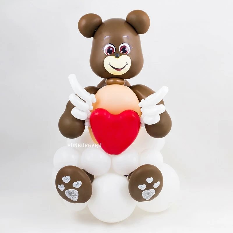 Фигура из шаров «Медвежонок с сердечком»