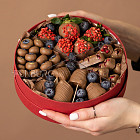 Набор свежих ягод и фруктов в шоколаде «Гурмэ»