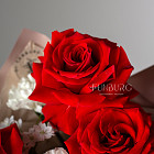 Букет с розами Nina «Сахарная клюква»