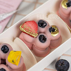 Голубика в шоколаде «Cubes» (клубничный шоколад)