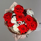 Букет с розами Nina «Сахарная клюква»