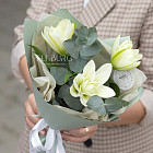 Букет «Оформление лилии»