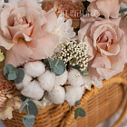 Корзина цветов «Сливочное какао»