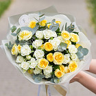 Букет кустовых роз «Лимонный сад»