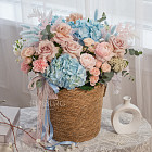 Корзина цветов «Сливочная глазурь»