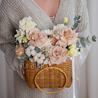 Корзина цветов «Сливочное какао»