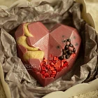Сердце из бельгийского шоколада (шоколад Ruby)