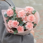 Монобукет из розовых гвоздик