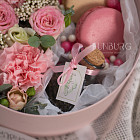 Композиция с макарунами «Розовый жемчуг»