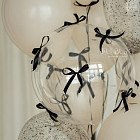 Связка воздушных шаров с бантиками «Charm»