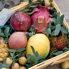 Корзина тропических фруктов «Попробуй всё!»